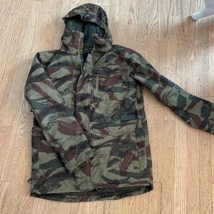 Burton snowboard jacket, mens medium, green/brown camouflage
